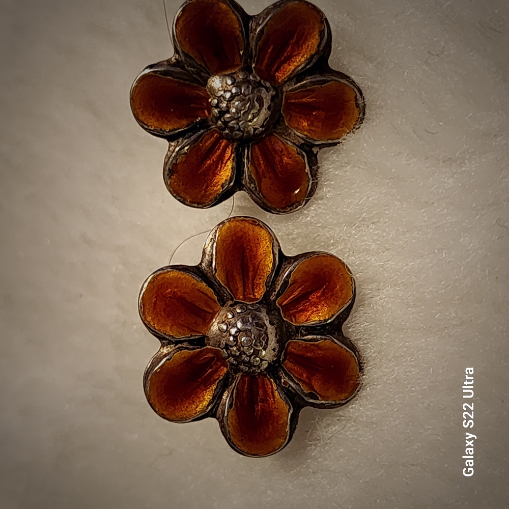 Silver Vintage Screwback Flower Earrings with 5 Orange Petals Marked Sterling